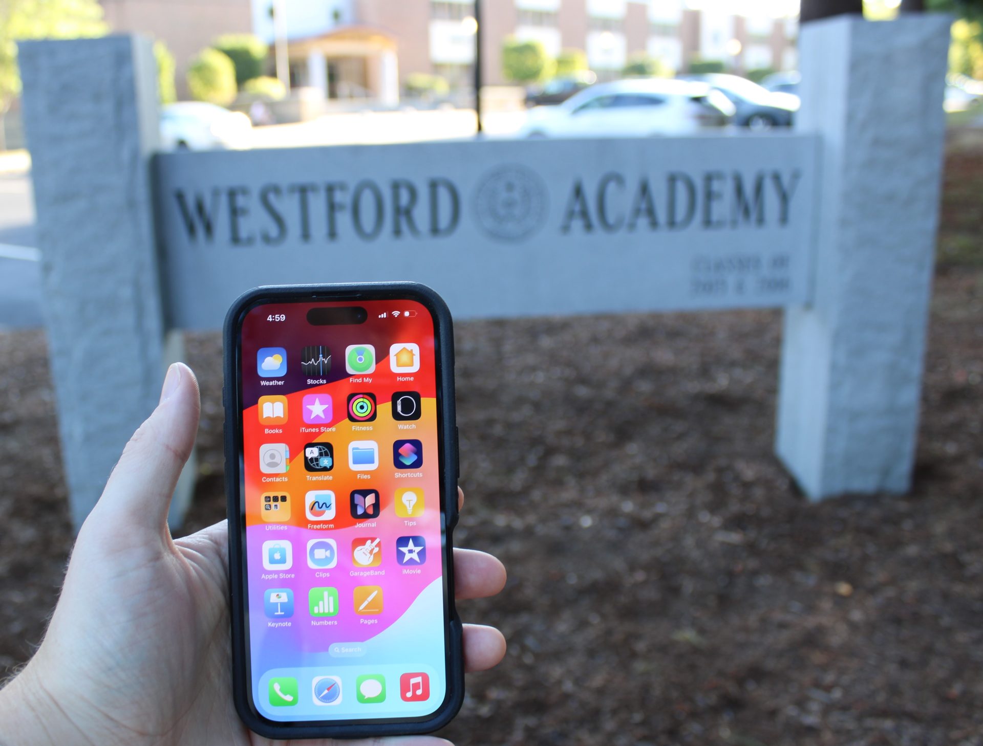 Arciero supports bill restricting youth social media, school cell phone use